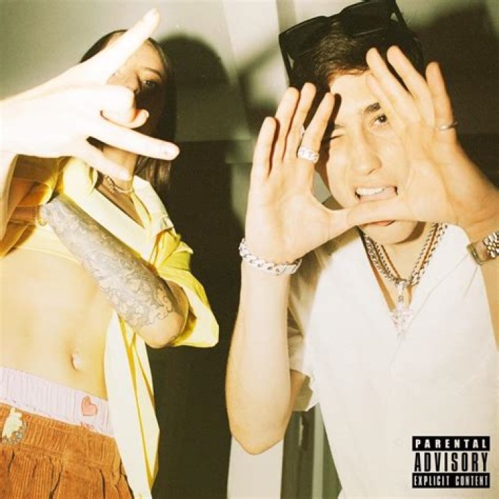 Alejo Un Poquito Lyrics English Translation