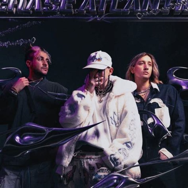 August by chase atlantic lyrics