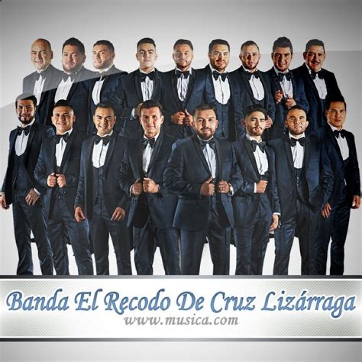 Banda El Recodo De Cruz Lizárraga Si No Es Contigo Lyrics English Translation