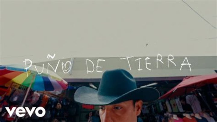 Becky G – Letra de “UN PUÑO DE TIERRA” Lyrics