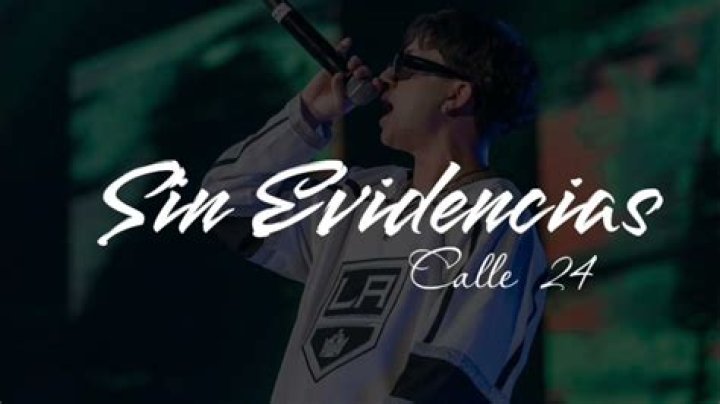 Calle 24 Sin Evidencias Lyrics English Translation