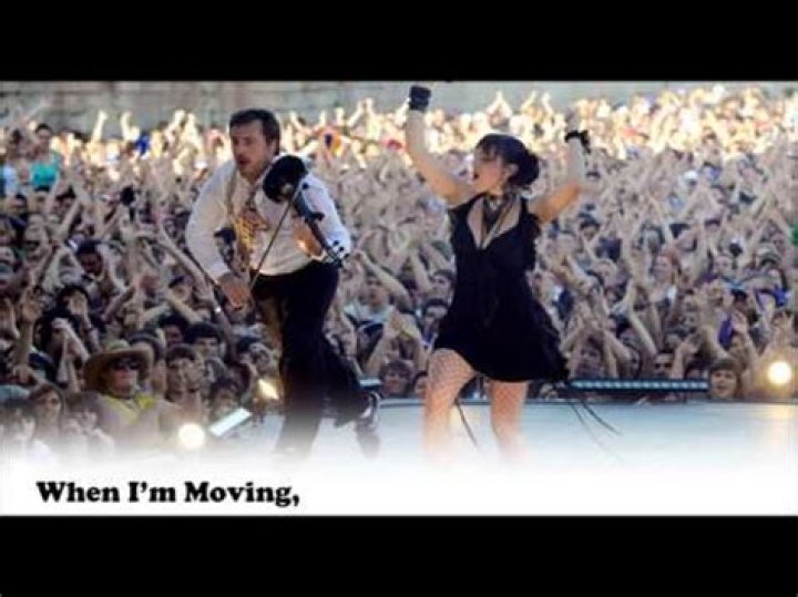 Caravan palace 12 juin 3049 lyrics