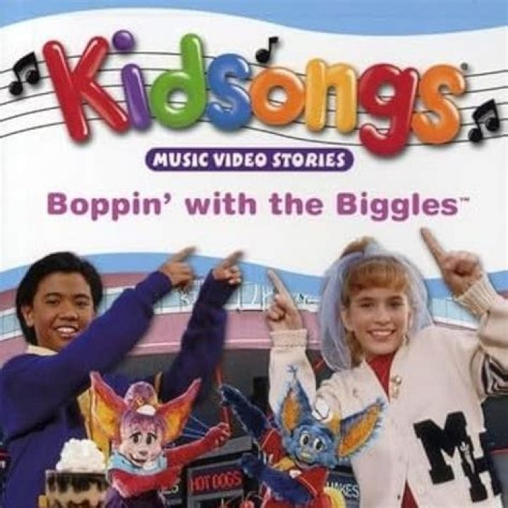 Catch me in the club boppin wit my bitches lyrics