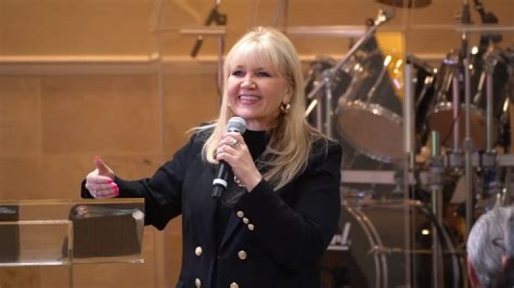 Cindy black he sees me in him lyrics