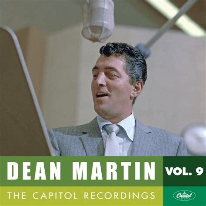 Dean Martin – On An Evening In Roma (Sott’er Celo De Roma) Lyrics