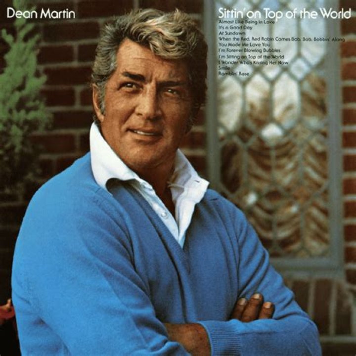Dean Martin – When The Red, Red Robin Comes Bob, Bob, Bobbin’ Along Lyrics