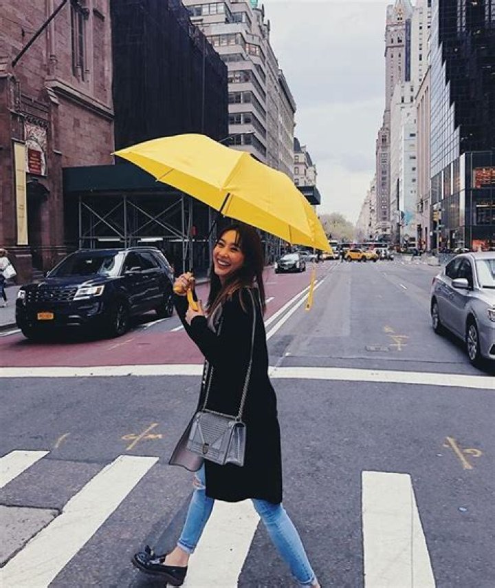 If i saw you on the street dreams tonight lyrics