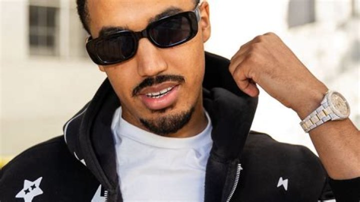 Im the plug mike sher. lyrics