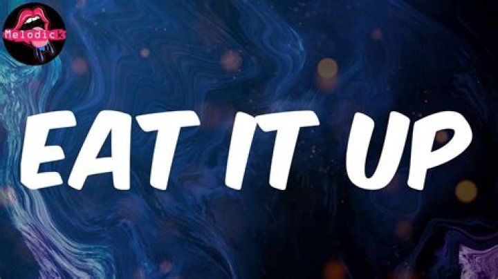 Imma beat it up, but before i beat it up imma eat it up lyrics