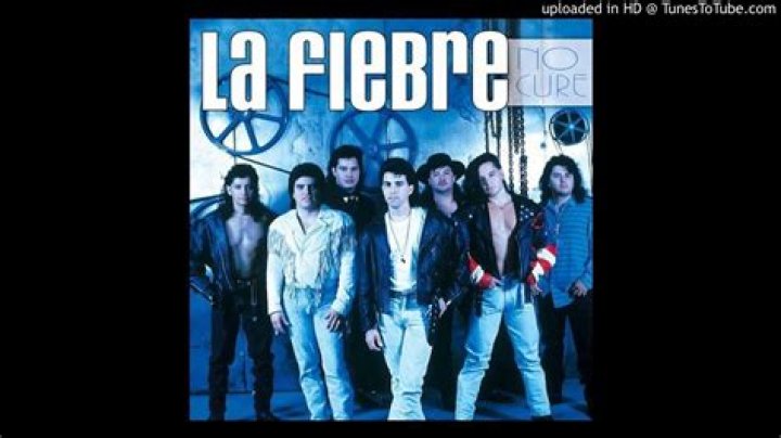 La fiebre aquel carino lyrics
