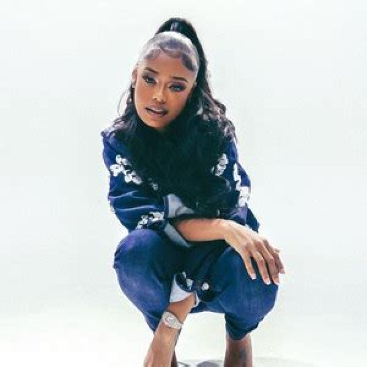 Lady london i luv dealing with a rich nigga lyrics