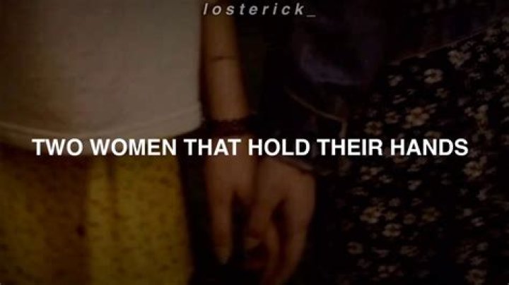 Mujer contra mujer (english translation) lyrics