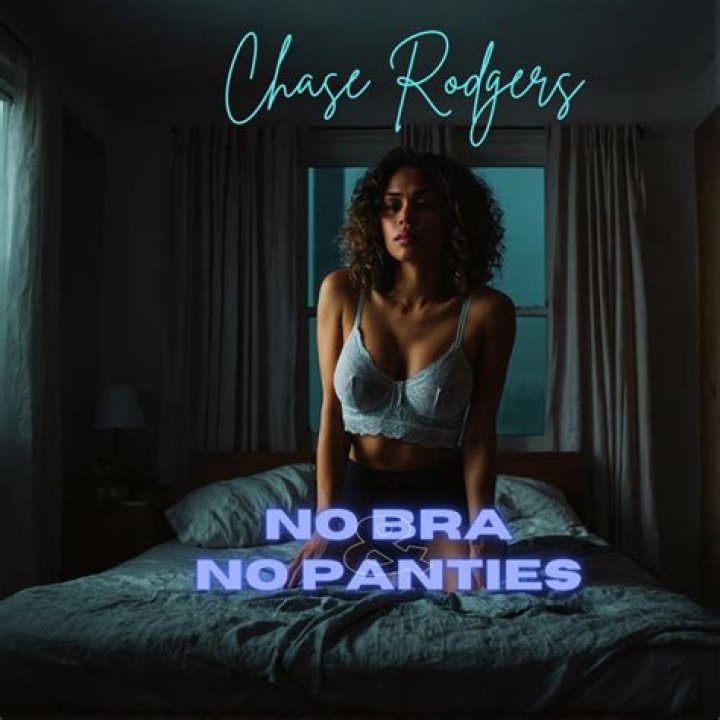 No panties no bras lyrics
