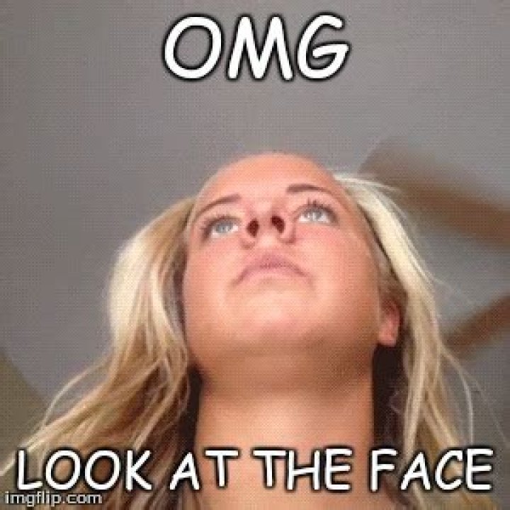 Omg look at that face lyrics