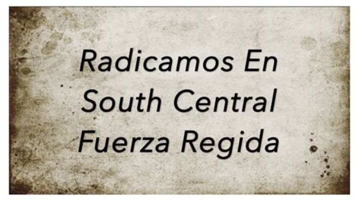 Radicamos en south central in english lyrics