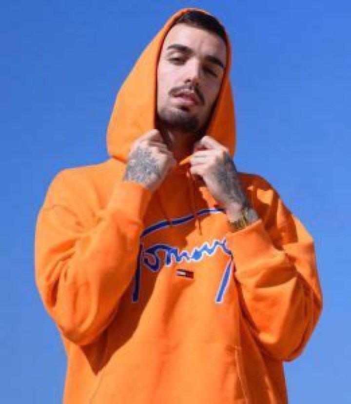 Rels B A Mí Lyrics English Translation