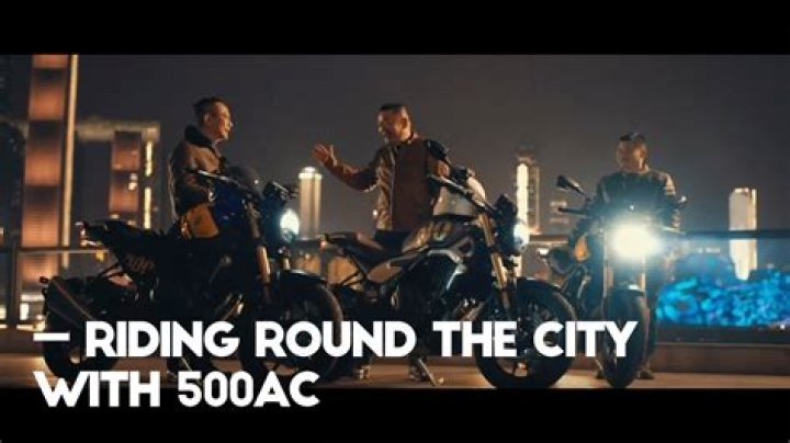 Riding round the city wit my top off lyrics