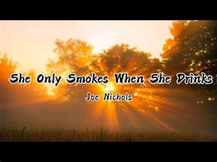 She smokes she drinks lyrics
