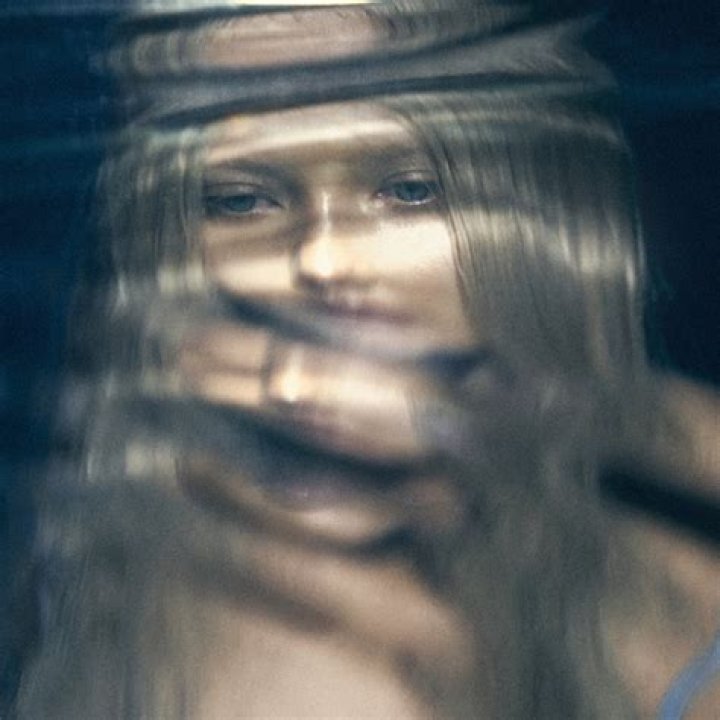 Significado de Water de Izza Gara