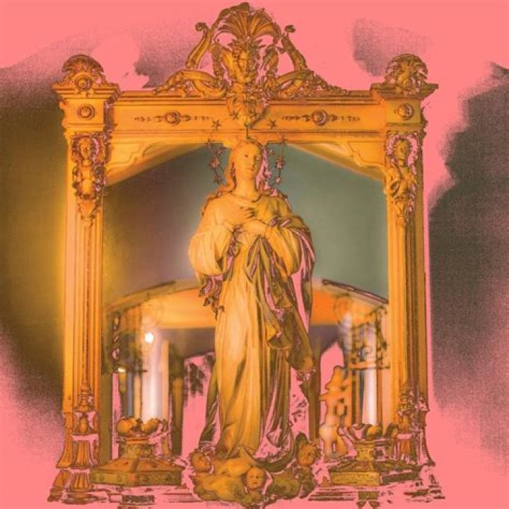 Strip at a club in the atl little bitch throw it up and started raising hell lyrics