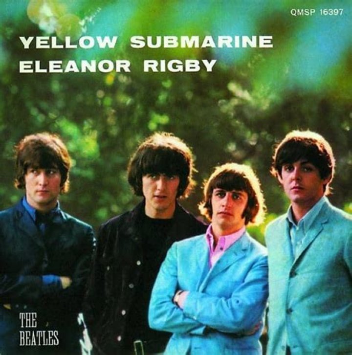 The Beatles – Yellow Submarine Lyrics