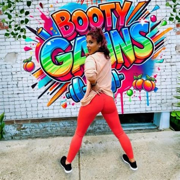 The booty looking good lyrics