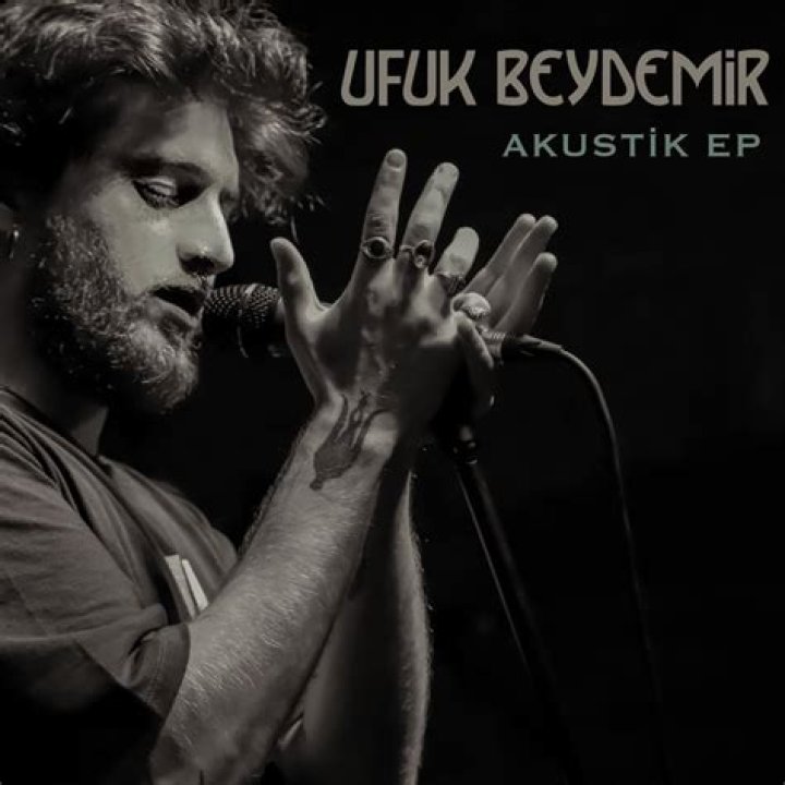The Meaning Behind The Song: Ay Tenli Kadın (Akustik) by Ufuk Beydemir