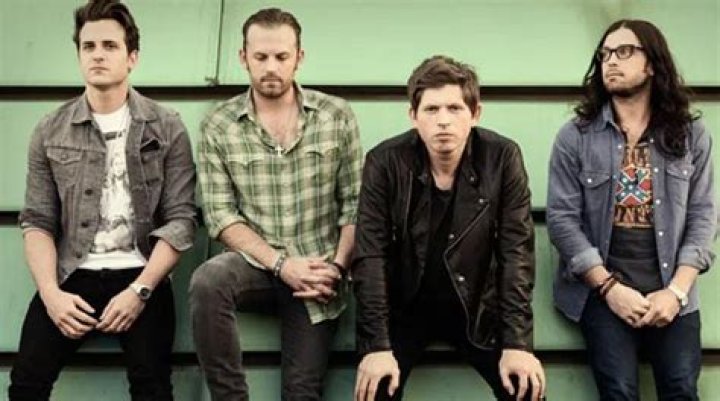 The Meaning Behind The Song: Comeback Story by Kings of Leon