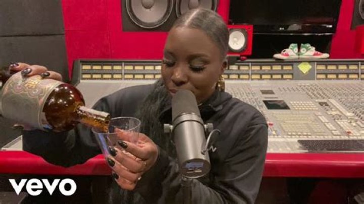 The Meaning Behind The Song: Culpable Tú by Sarah La Morena