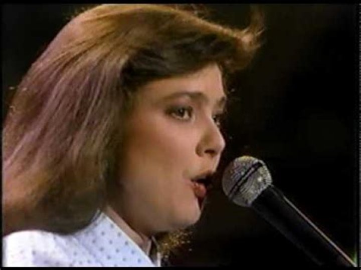 The Meaning Behind The Song: Ford Econoline by Nanci Griffith