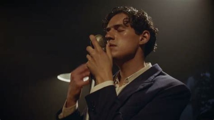 The Meaning Behind The Song: Go Away by Omar Apollo