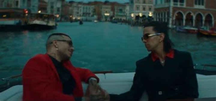 The Meaning Behind The Song: Hoe by Tedua