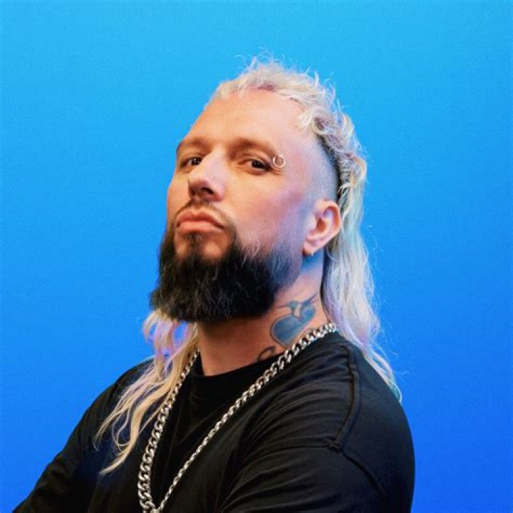 The Meaning Behind The Song: If I were the Devil by Akira The Don