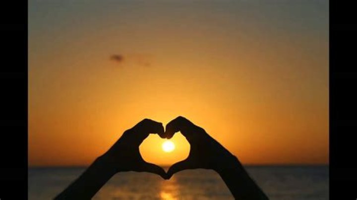 The Meaning Behind The Song: Little Girl’s Eyes by Lenny Kravitz