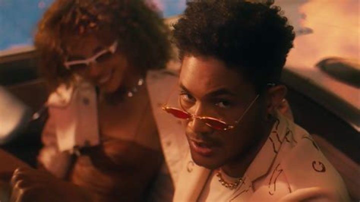 The Meaning Behind The Song: Miss You A Little by Bryce Vine