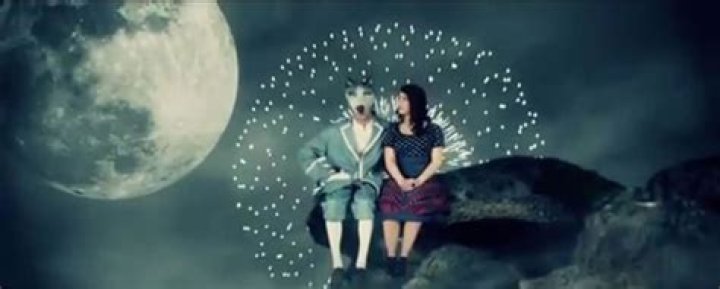 The Meaning Behind The Song: MON LOUP by Laura Cahen