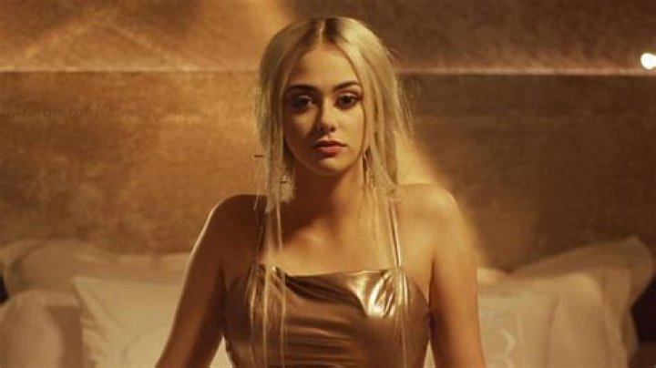 The Meaning Behind The Song: NOVA by Sylwia Przybysz