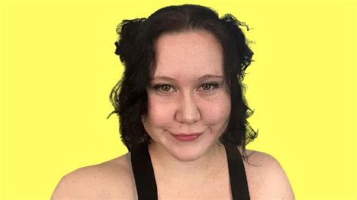 The Meaning Behind The Song: Penelope Scott – Rat – Gen Z Anthem