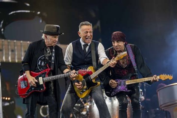 The Meaning Behind The Song: Spirit in the Night by Bruce Springsteen & the E Street Band