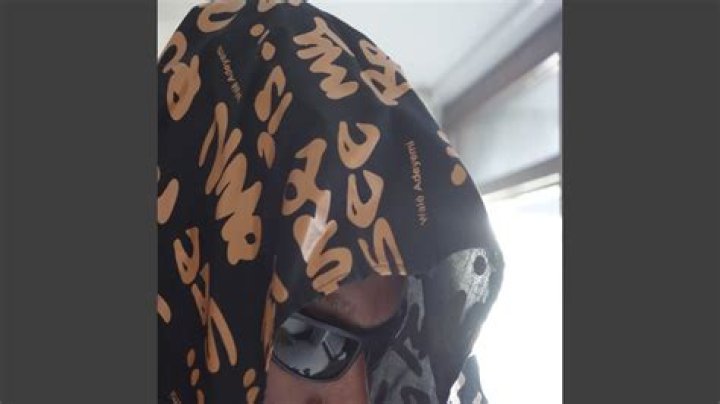 The Meaning Behind The Song: STOOZY (Kwake Dub Version 1) by Dean Blunt