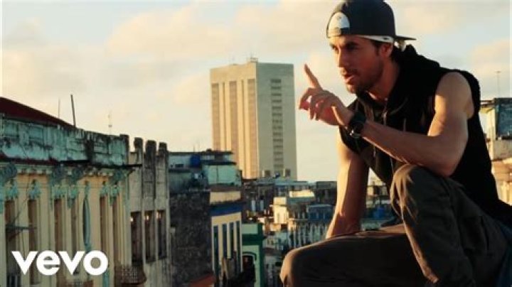The Meaning Behind The Song: SÚBEME LA RADIO by Enrique Iglesias
