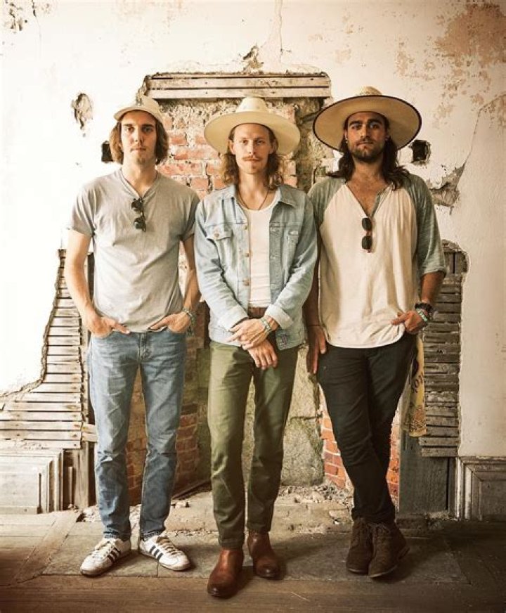 The Meaning Behind The Song: Vagabond by Caamp