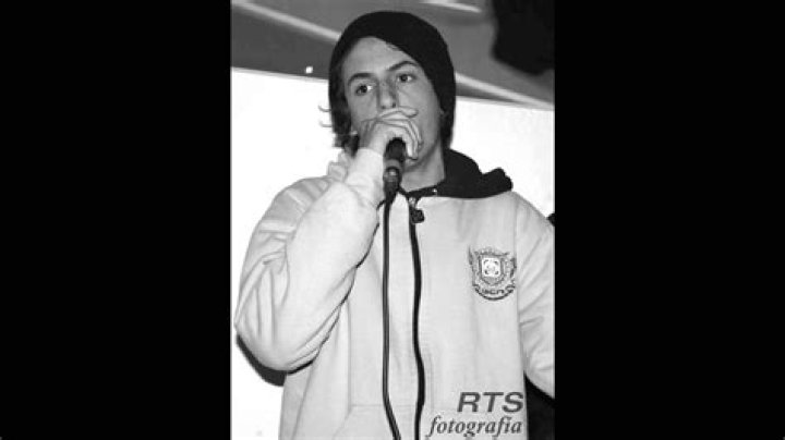 The Meaning Behind The Song: Viejita Mía by Acru