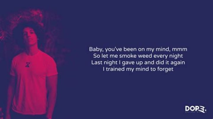 Whats that smell marijuana lyrics